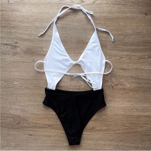 (NWT) Fashion Nova | Two Tone Halter Monokini - Size Small - Picture 5 of 6